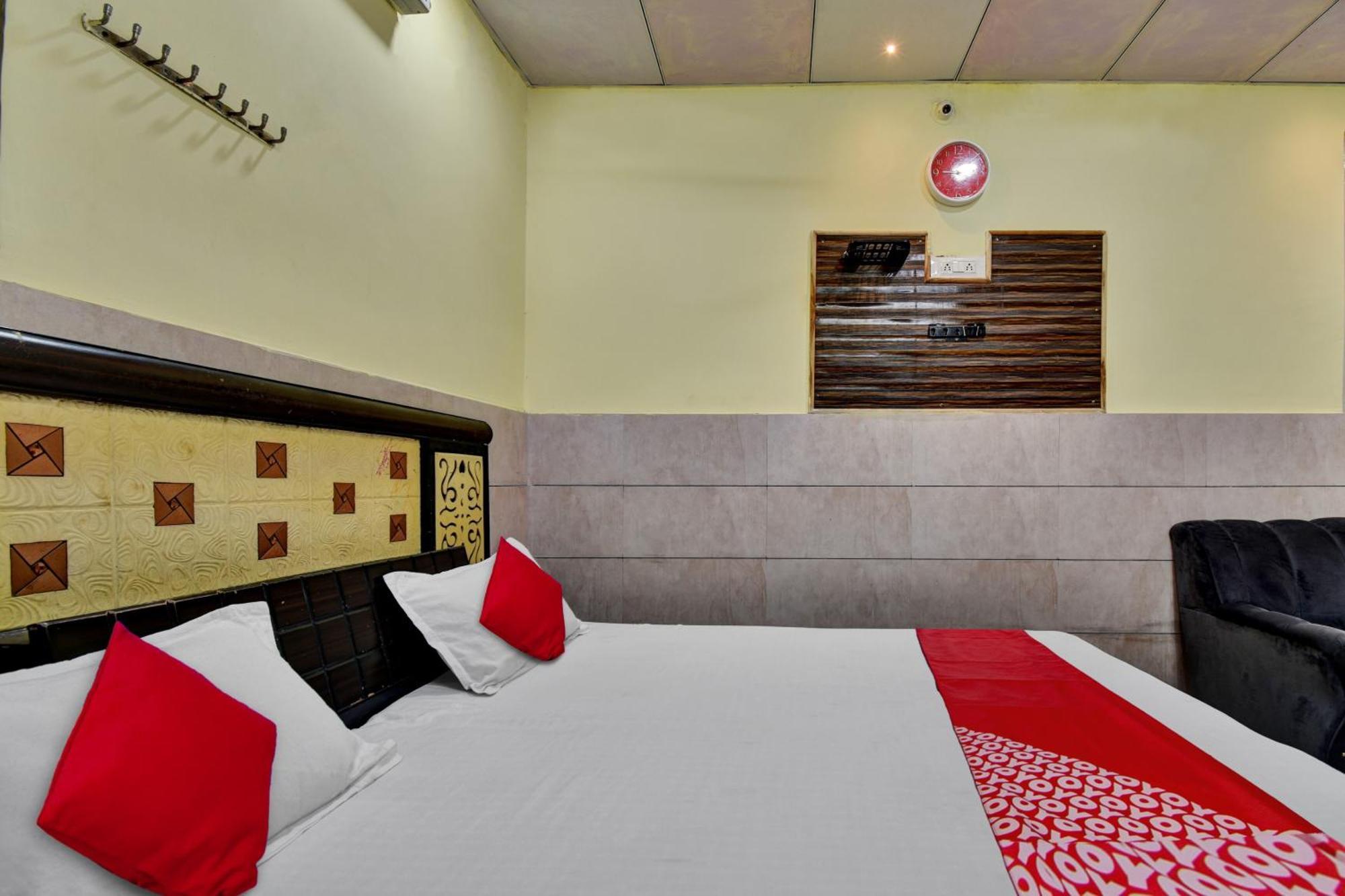 Oyo Flagship Apna Guest House Кота Екстер'єр фото
